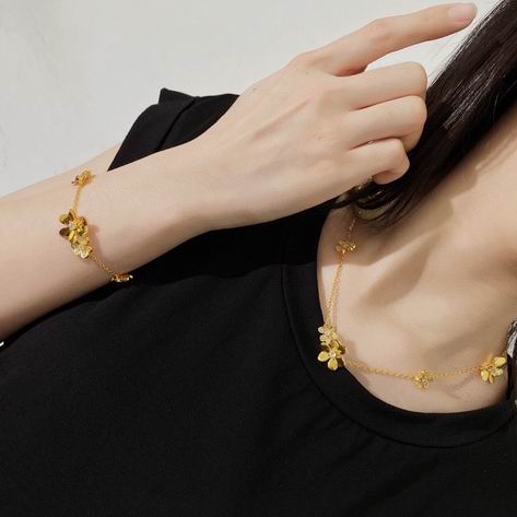 Van Cleef & Arpels bracelet18 (5)
